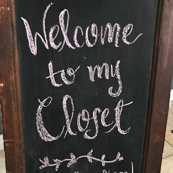 Meet your Posher, Make me an offer - Picture 1 of 1